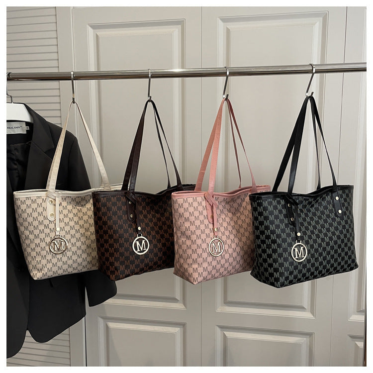 Large-Capacity Commuter Tote Bag, Fashionable Printed Large Bag for Women, 2026 New Style, College Student Class Commute Shoulder Bag
